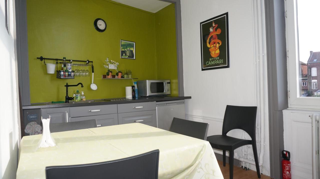 Bed and Breakfast Abri Du Passant Roubaix Esterno foto